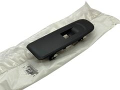 Peugeot Rifter Yolcu Tarafı Cam Açma Düğmesi Çerçevesi Psa 98167918ZD